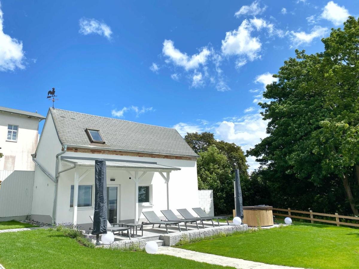 Villa Jenny - Ferienappartement 1 Mit Meerblick Sassnitz Exterior foto